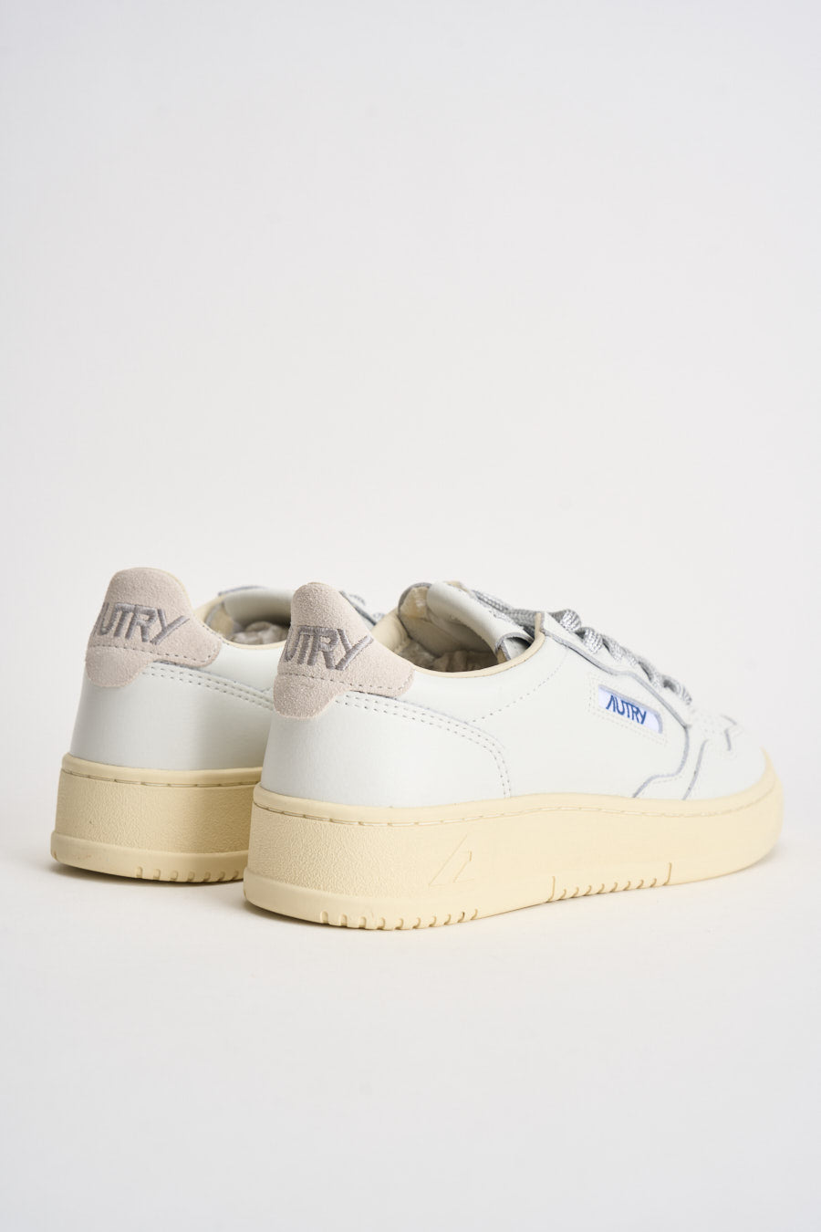 Sneakers donna Medalist bianca e cipria AULW SW03 AUTRY 