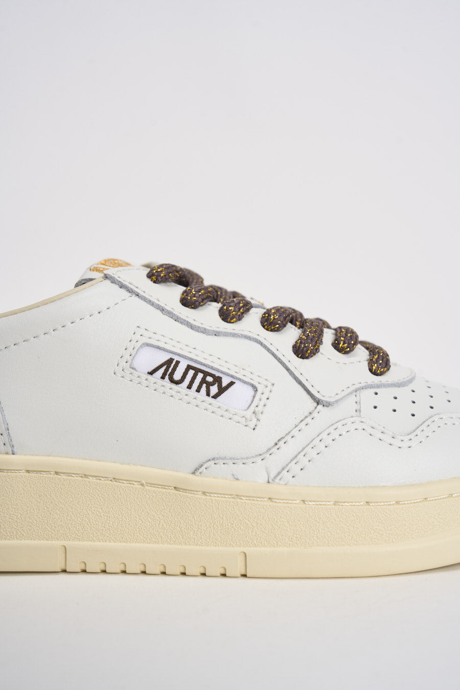 Sneakers donna Medalist bianca e bronzo AULW SW05 AUTRY 