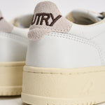 Sneakers donna Medalist bianca e bronzo AULW SW05 AUTRY 
