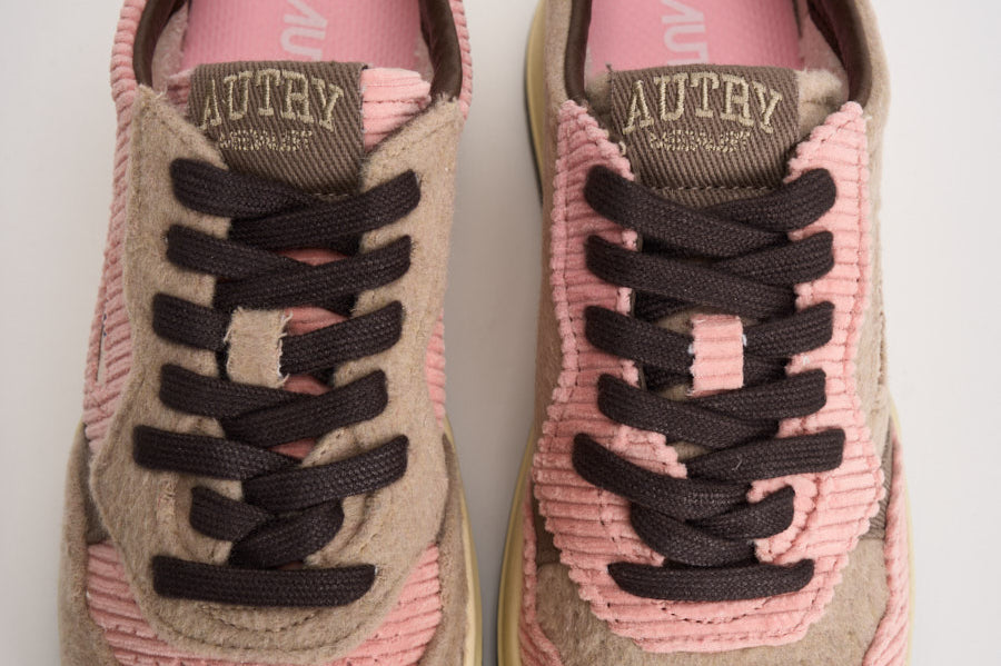 Sneakers Medalist low donna in velluto rosa AULW V101 AUTRY 