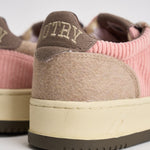 Sneakers Medalist low donna in velluto rosa AULW V101 AUTRY 