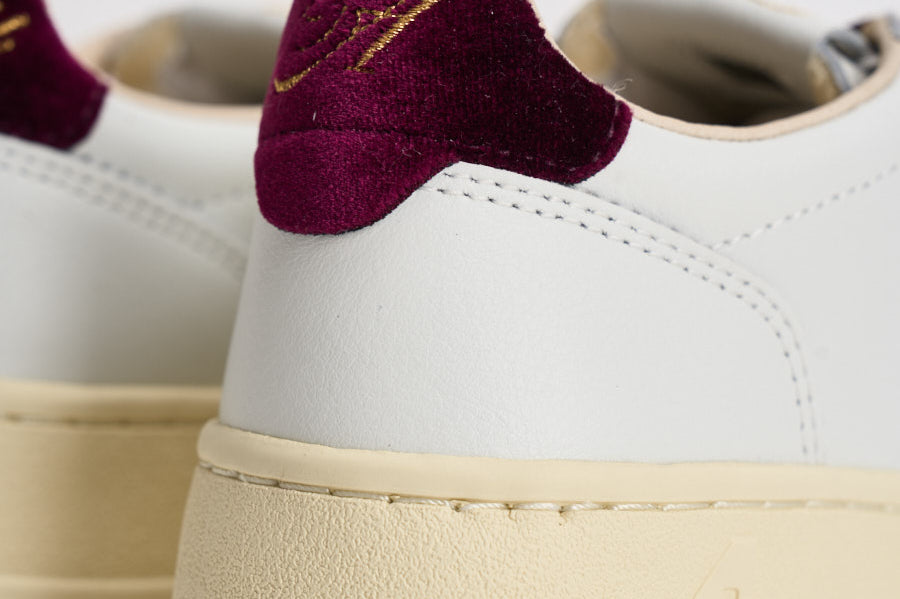 Sneakers donna Medalist in pelle e velluto bordeaux AULW VZ01 AUTRY 