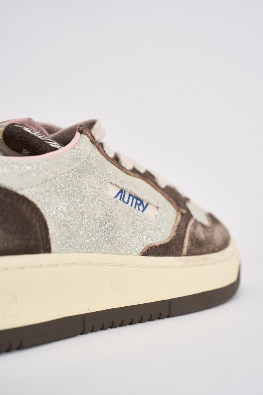 Sneakers donna Medalist Low argento e marrone AULW YB02 AUTRY 