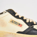 Sneakers uomo Super Vintage bianca, nera e verde militare AVLM SV06 AUTRY 