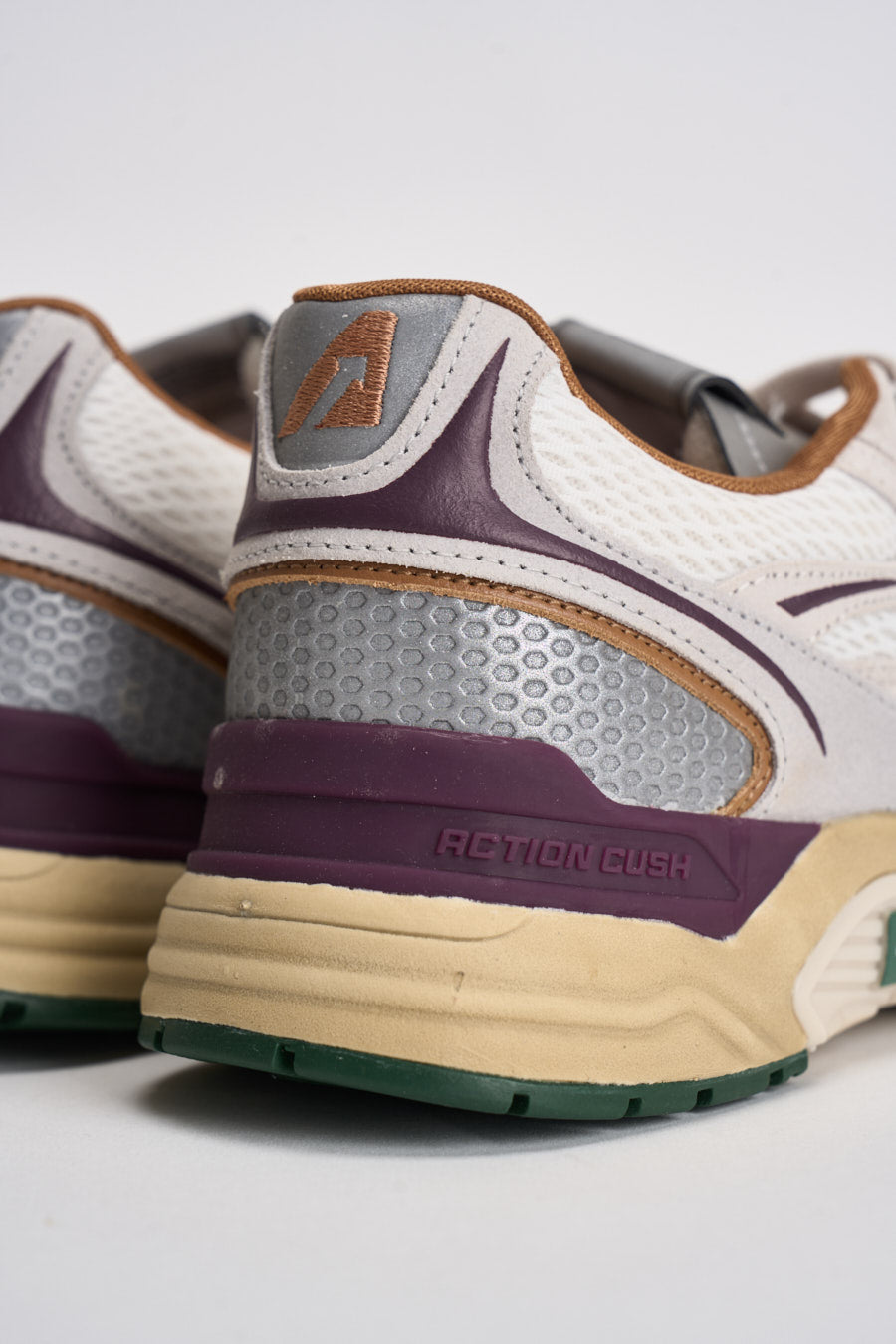 Sneakers uomo Hyperway Low in suede panna e bordeaux HYLM CI01 AUTRY 