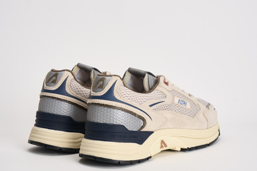 Sneakers uomo Hyperway Low in suede sabbia e blu HYLM CI05 AUTRY 