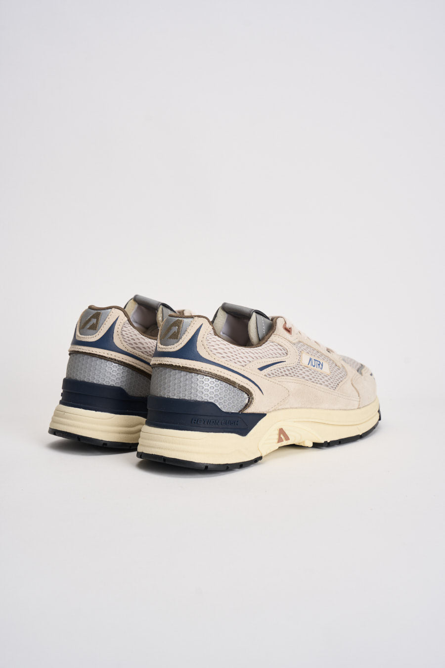 Sneakers uomo Hyperway Low in suede sabbia e blu HYLM CI05 AUTRY 