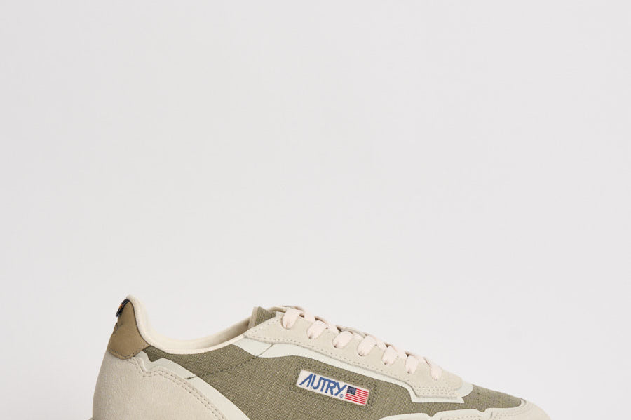 Sneakers uomo Wildpace in suede beige e verde LDLM CO03 AUTRY 
