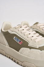 Sneakers uomo Wildpace in suede beige e verde LDLM CO03 AUTRY 