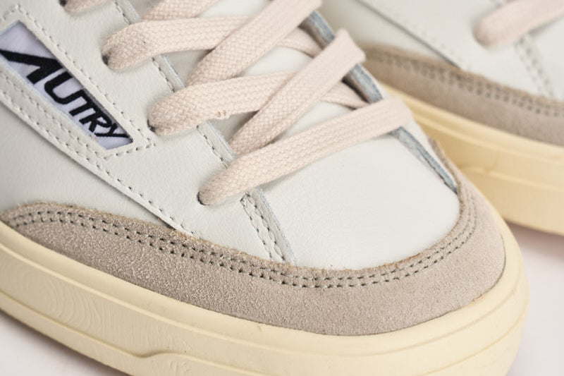 Sneakers uomo Windscape low bianca e blu SCLM UK05 AUTRY 