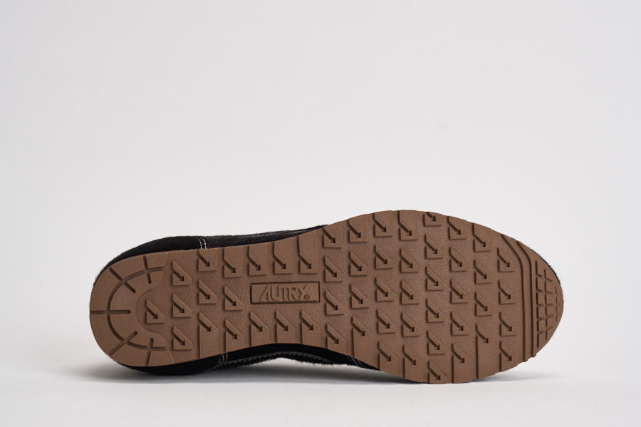 Sneakers donna Windspin in suede nera WSLW BN01 AUTRY 