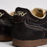 Sneakers donna Windspin in suede nera WSLW BN01 AUTRY 