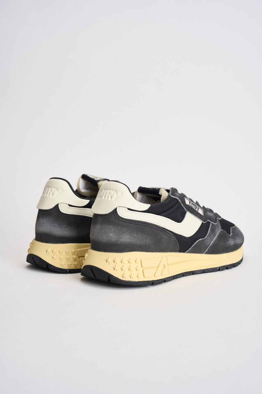 Sneakers uomo Reelwind bianca e grigia WWLM GQ07 AUTRY 