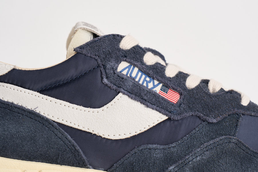Sneakers Reelwind low in suede blu WWLM NC30 AUTRY 