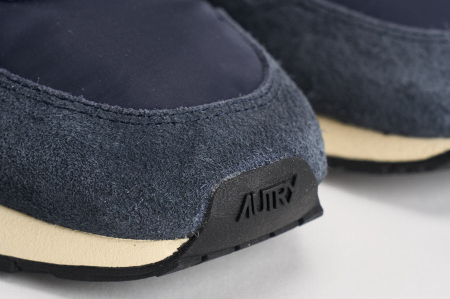 Sneakers Reelwind low in suede blu WWLM NC30 AUTRY 