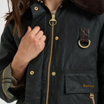 Giacca donna Catton Wax in cotone cerato verde scuro LWX1333 SG51 BARBOUR 