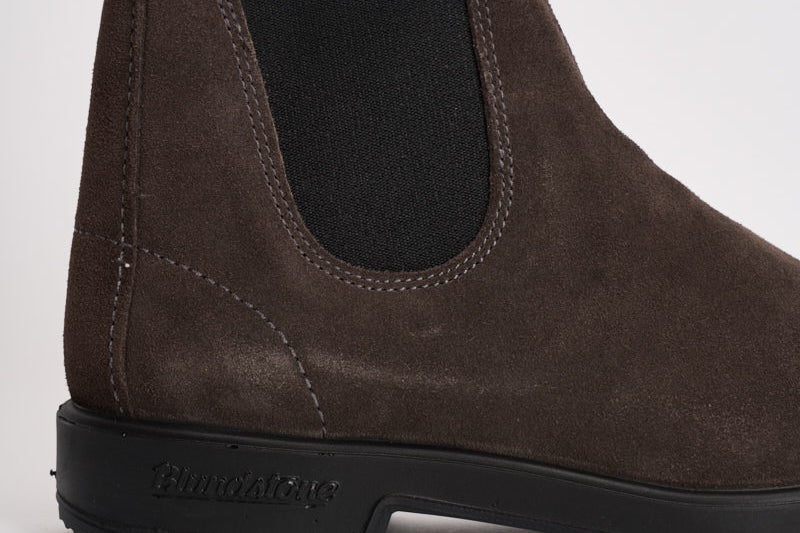 Stivaletto uomo 2413 in suede marrone 2413 DARKGREY BLUNDSTONE 