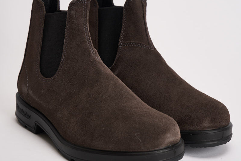 Stivaletto uomo 2413 in suede marrone 2413 DARKGREY BLUNDSTONE 