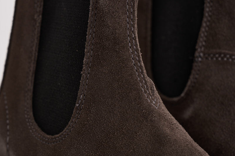 Stivaletto uomo 2413 in suede marrone 2413 DARKGREY BLUNDSTONE 