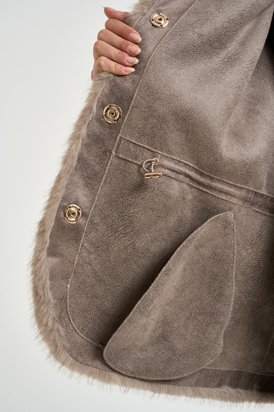 Giacca donna in ecopelliccia con cappuccio taupe 7363 V05TAUPE BULLY 