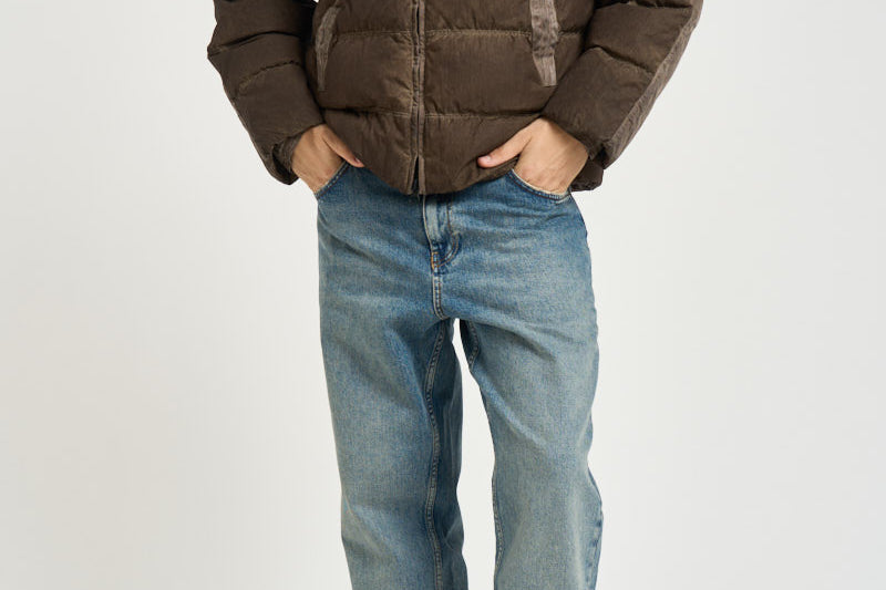 Piumino uomo con cappuccio marrone mèlange 21CMOW115A 006369SR30 C.P. COMPANY 