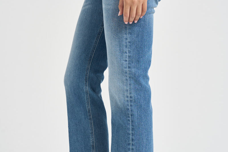 Jeans donna Dafne regular celeste denim DP924 DS0406DMZ4 DONDUP 