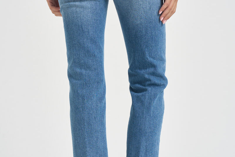 Jeans donna Dafne regular celeste denim DP924 DS0406DMZ4 DONDUP 