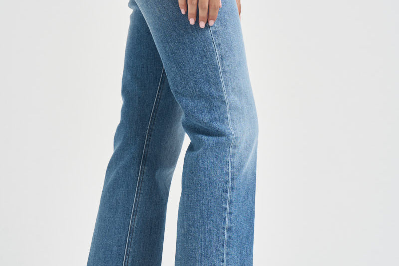 Jeans donna Dafne regular celeste denim DP924 DS0406DMZ4 DONDUP 