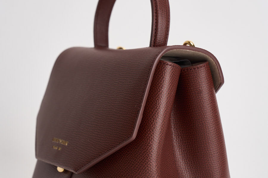 Borsa donna in pelle bordeaux EW005672 AF29459U6017 EMPORIO ARMANI 