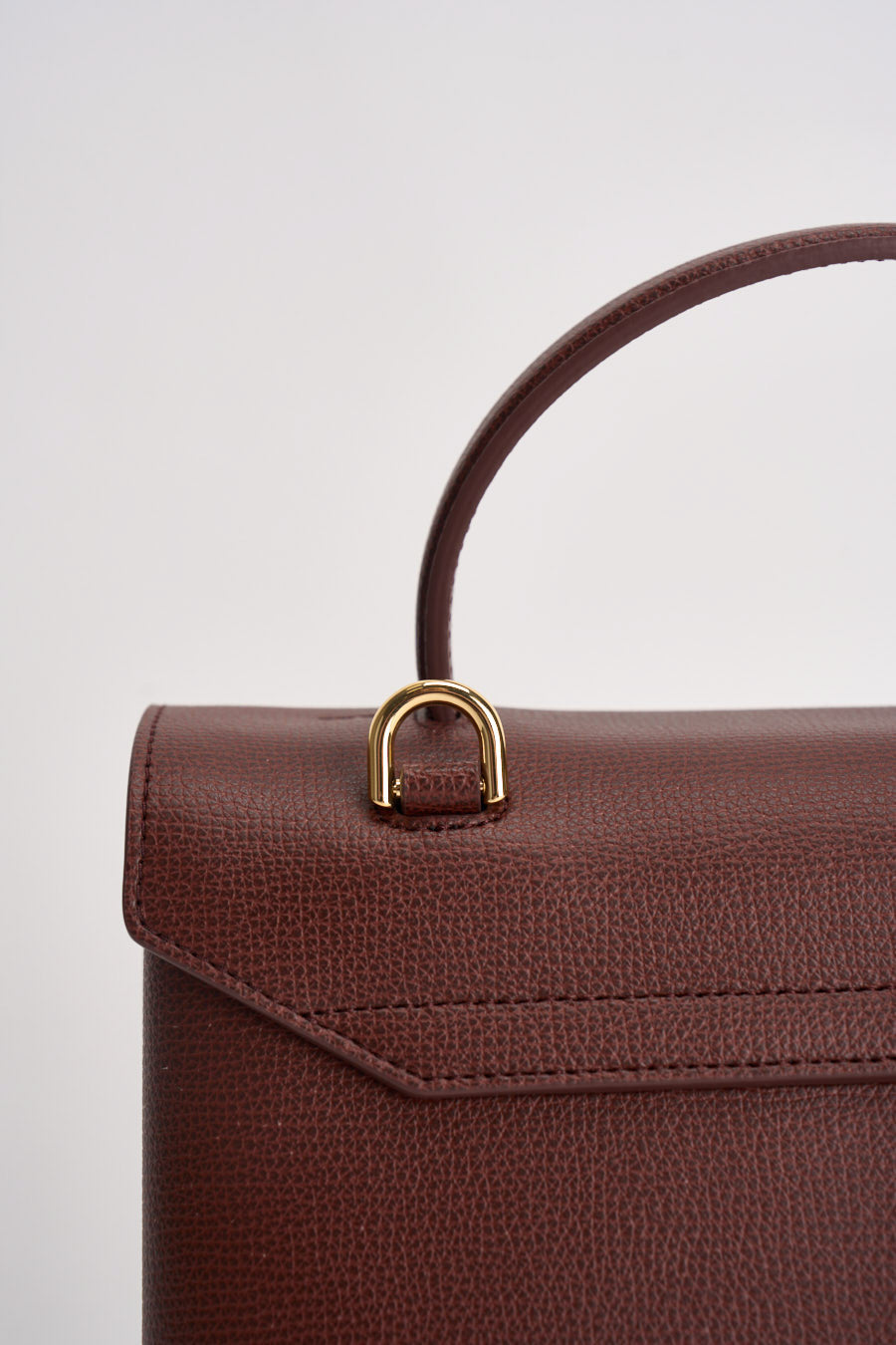 Borsa donna in pelle bordeaux EW005672 AF29459U6017 EMPORIO ARMANI 