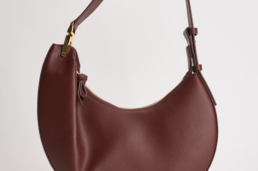 Borsa donna hobo in pelle bordeaux EW005754 AF29459U6017 EMPORIO ARMANI 