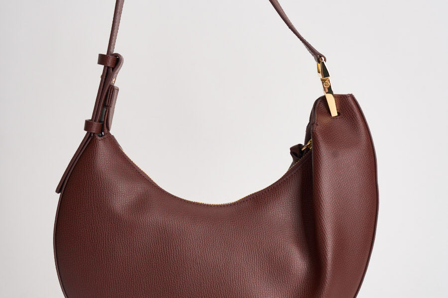 Borsa donna hobo in pelle bordeaux EW005754 AF29459U6017 EMPORIO ARMANI 