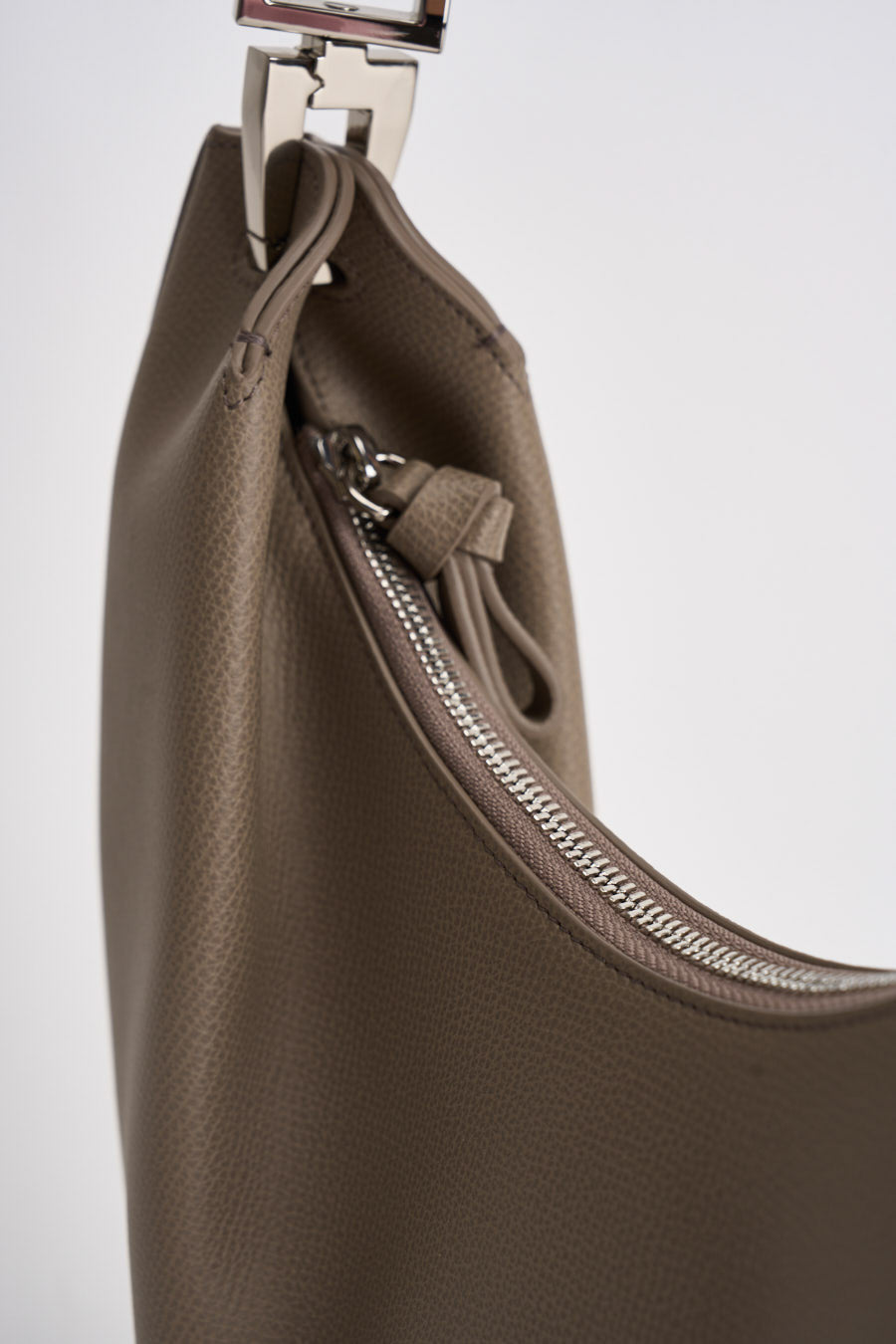 Borsa donna hobo in pelle beige EW005754 AF29459U6168 EMPORIO ARMANI 