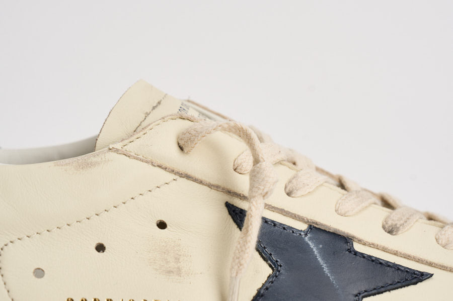 Sneakers uomo Super-star panna e blu navy GMF00101 F00416415430 GOLDEN GOOSE 