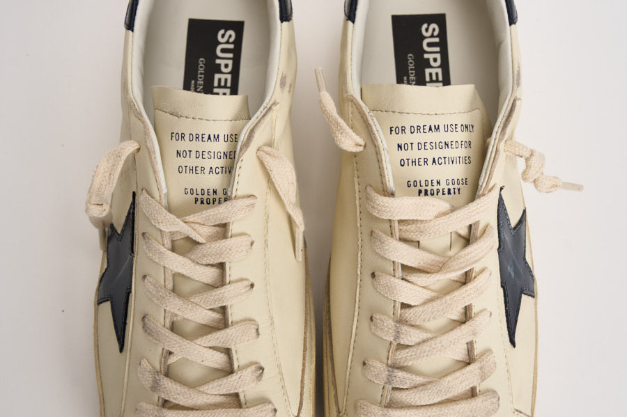 Sneakers uomo Super-star panna e blu navy GMF00101 F00416415430 GOLDEN GOOSE 