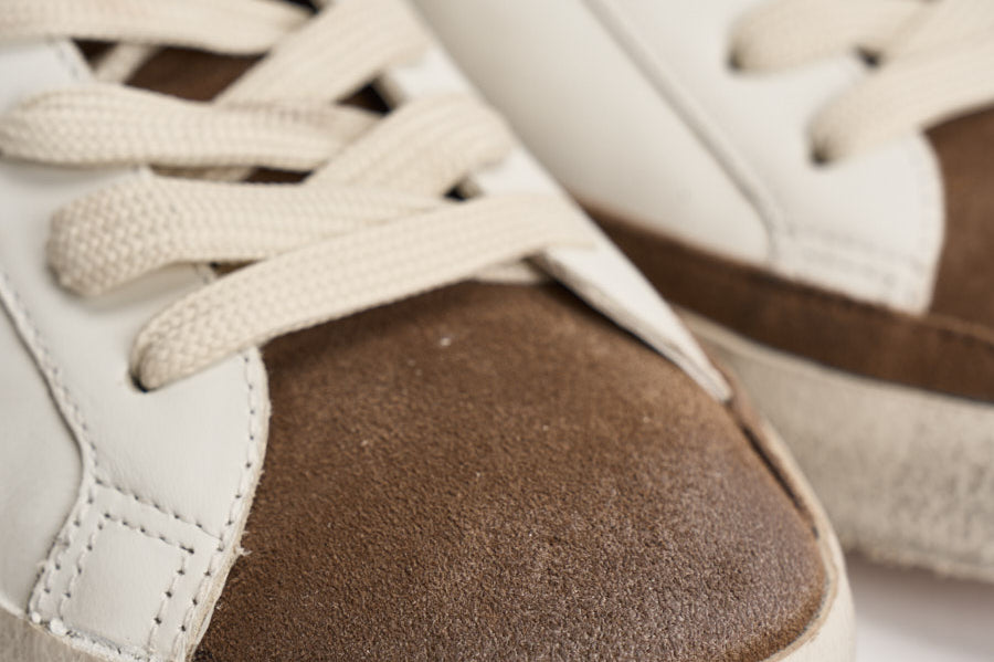 Sneakers uomo Super-star bianca e marrone GMF00102 F00869583401 GOLDEN GOOSE 