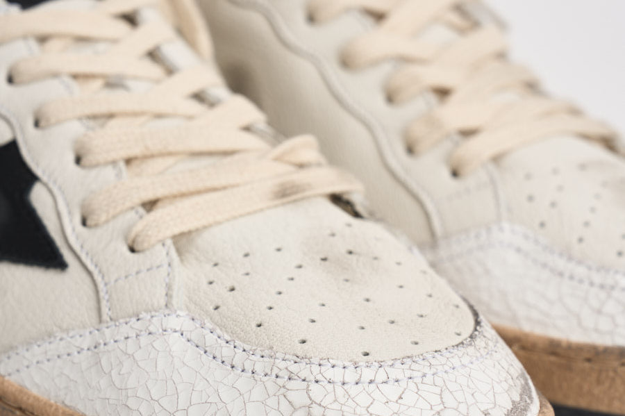 Sneakers uomo Ball Star bianca e nera GMF00117 F00377110283 GOLDEN GOOSE 