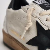 Sneakers uomo Ball Star bianca e nera GMF00117 F00377110283 GOLDEN GOOSE 