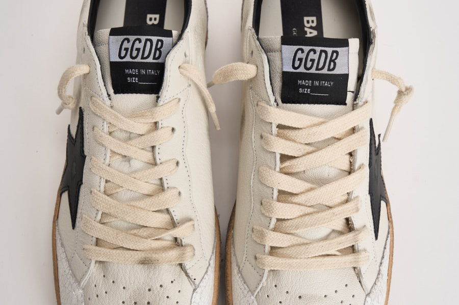Sneakers uomo Ball Star bianca e nera GMF00117 F00377110283 GOLDEN GOOSE 