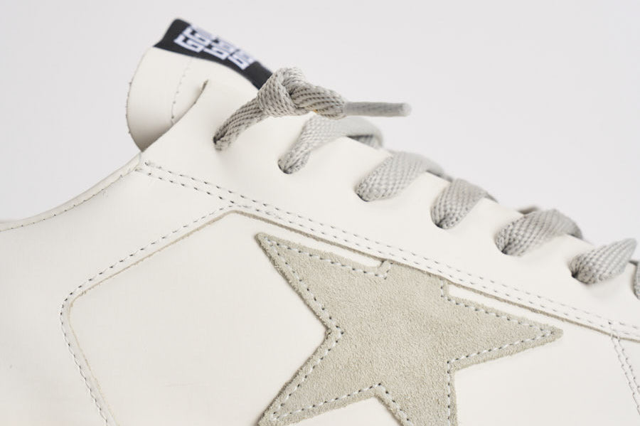 Sneakers uomo Stardan bianche e nere GMF00128 F00056710509 GOLDEN GOOSE 