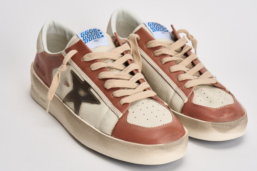 Sneakers uomo bianco e rosso mattone GMF00479 F00852612488 GOLDEN GOOSE 