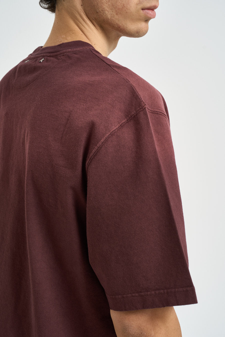 T-shirt uomo girocollo vino GUP017873 P00242040233 GOLDEN GOOSE 