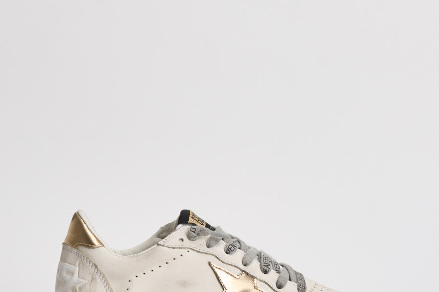 Sneakers donna Ball Star bianca e oro GWF00117 F00078380608 GOLDEN GOOSE 