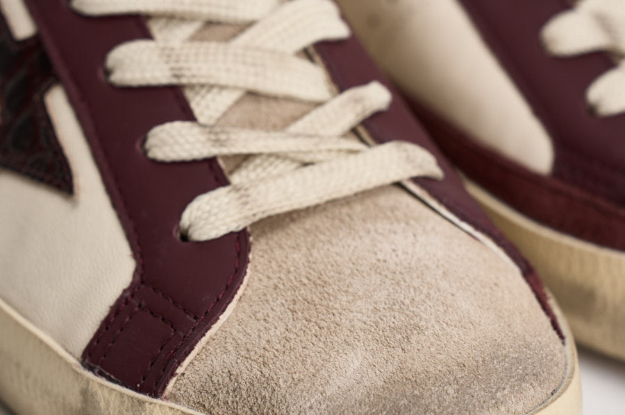 Sneakers donna Super Star bianca e bordeaux GWF01002 F00876115993 GOLDEN GOOSE 