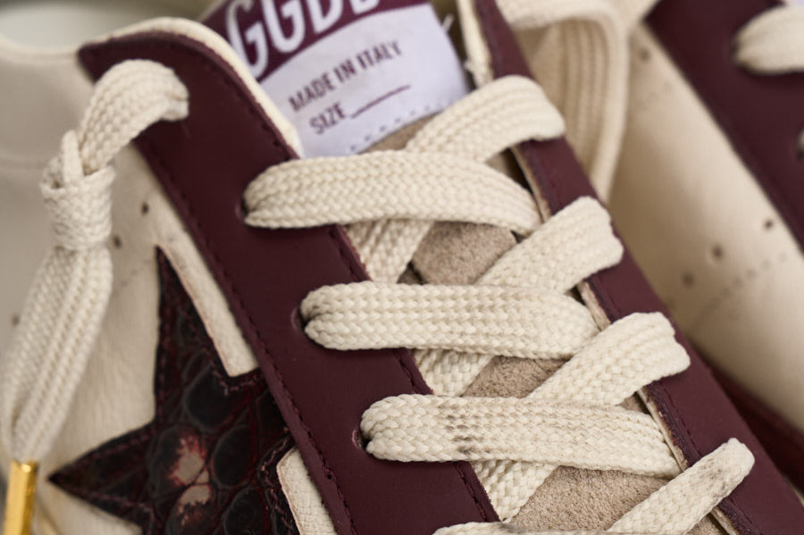 Sneakers donna Super Star bianca e bordeaux GWF01002 F00876115993 GOLDEN GOOSE 