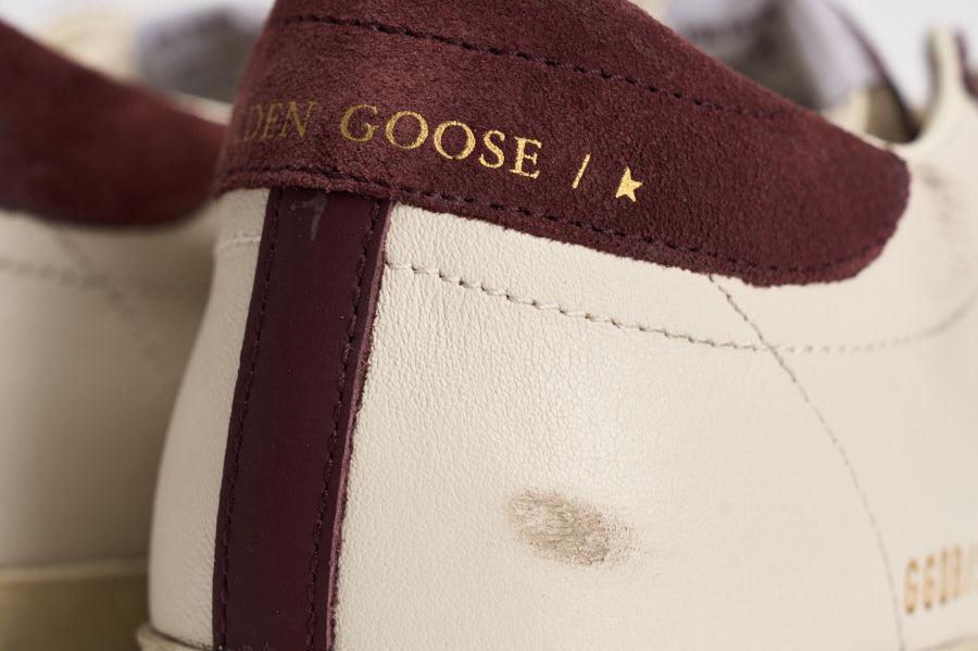 Sneakers donna Super Star bianca e bordeaux GWF01002 F00876115993 GOLDEN GOOSE 