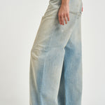 Jeans donna Melody Boyfriend in denim chiaro GWP02079 P00260650100 GOLDEN GOOSE 