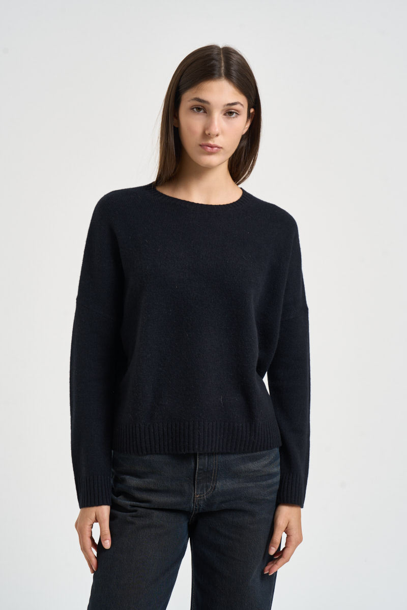Maglia donna Amelie girocollo nera AMELIE NOIR KUJTEN 