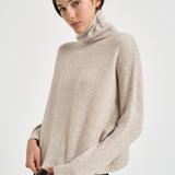 Maglia donna Tila collo alto beige chiaro TILA AVOINE KUJTEN 