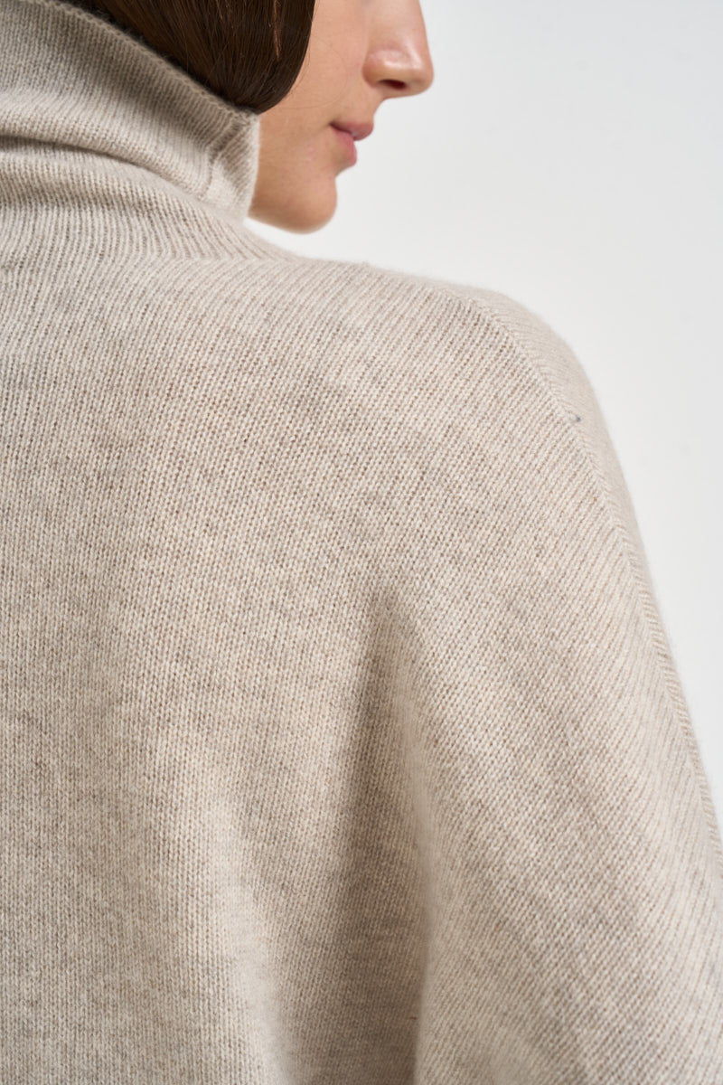 Maglia donna Tila collo alto beige chiaro TILA AVOINE KUJTEN 